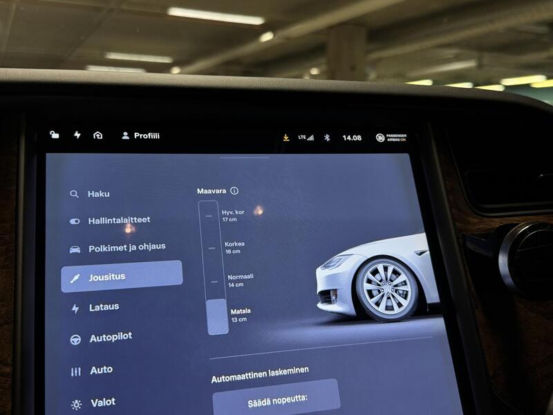 Tesla Model S vaihtoauto