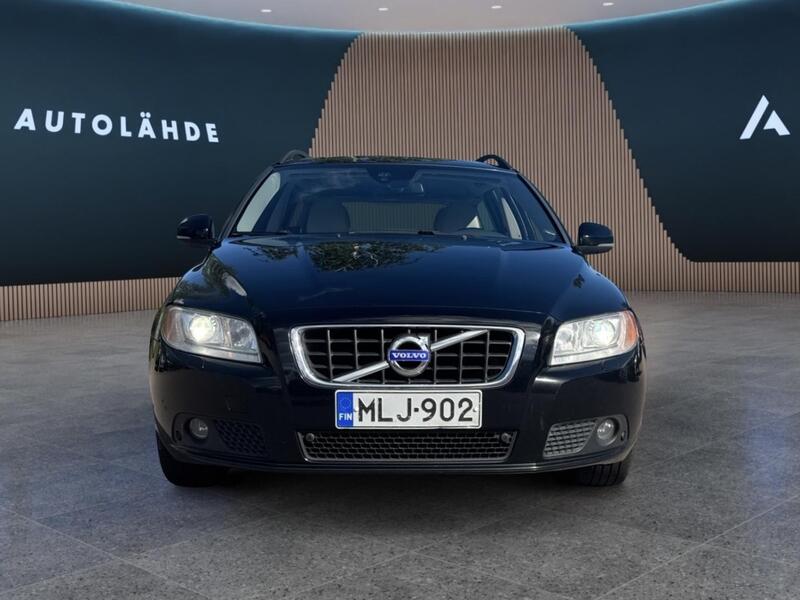 Volvo V70 vaihtoauto