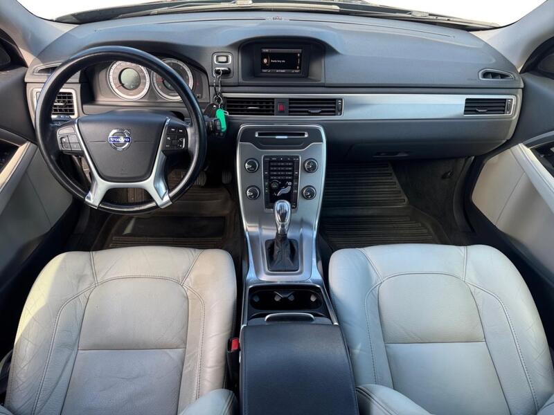 Volvo V70 vaihtoauto