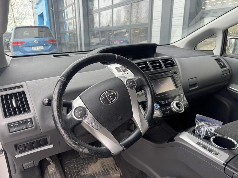 Toyota Prius+ vaihtoauto