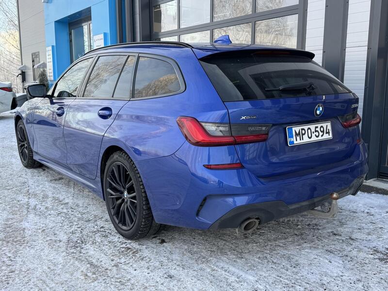 BMW 330 vaihtoauto