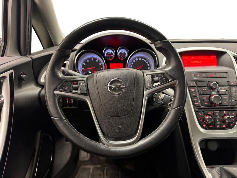 Opel Astra vaihtoauto