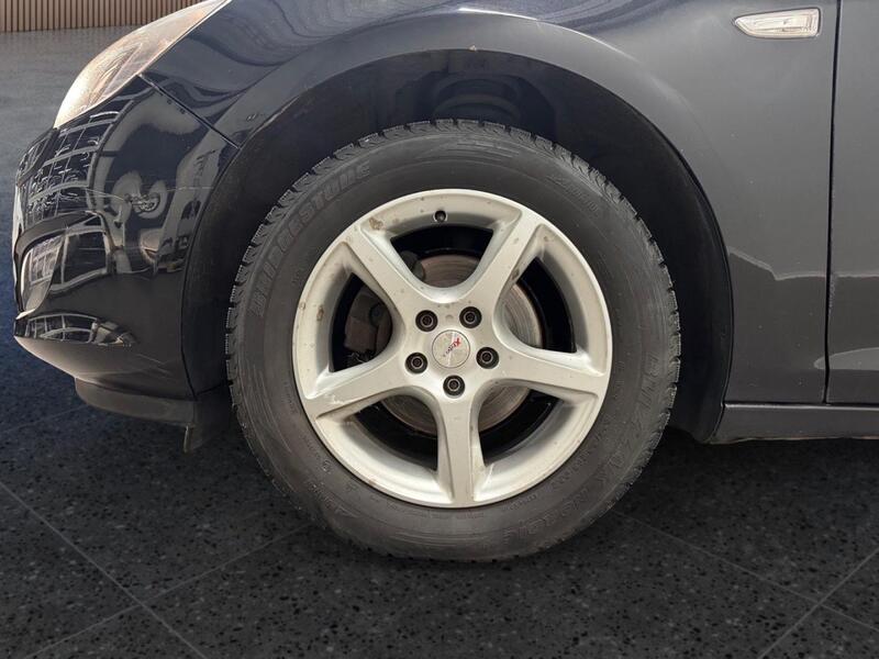 Opel Astra vaihtoauto