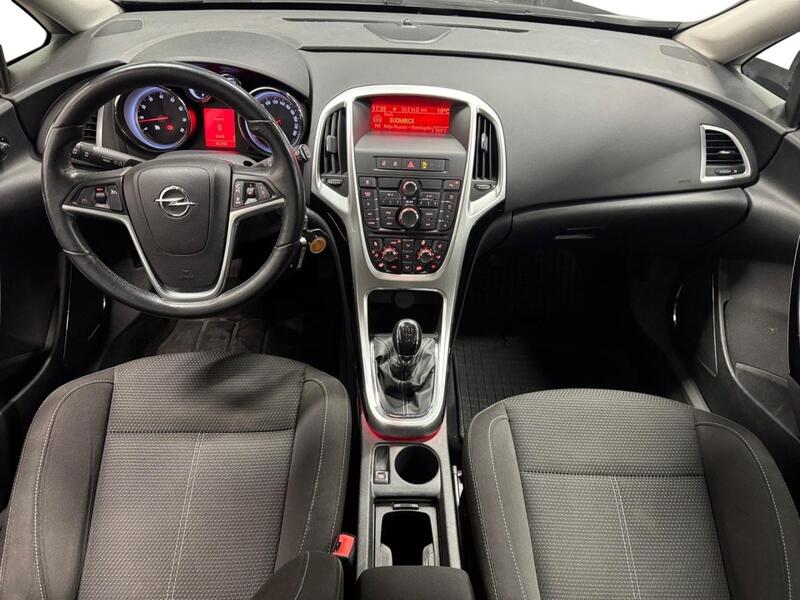 Opel Astra vaihtoauto