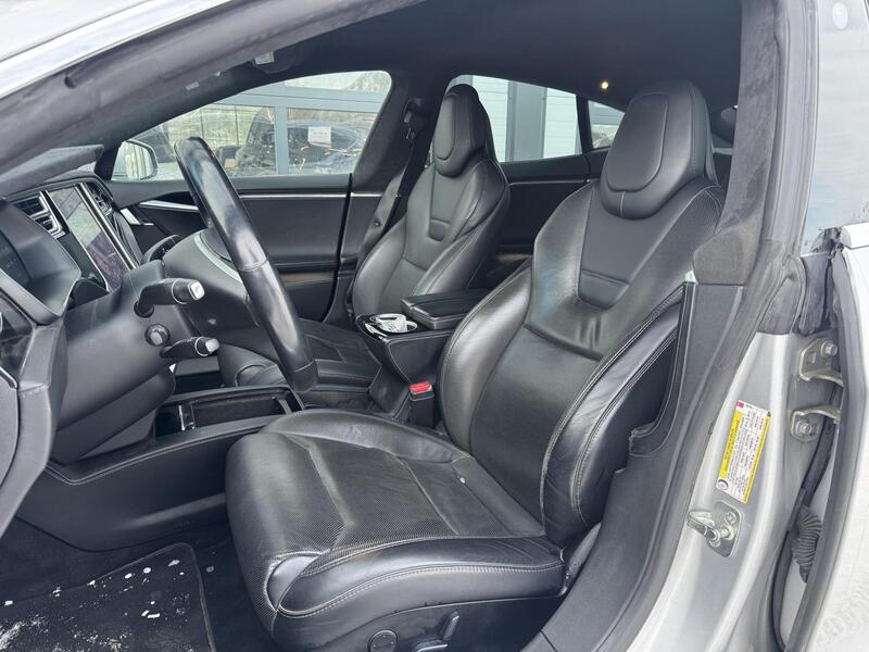 Tesla Model S vaihtoauto