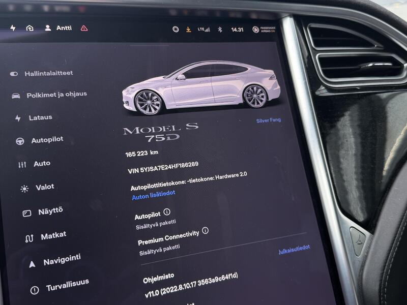 Tesla Model S vaihtoauto