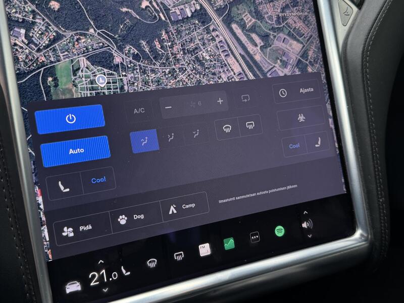 Tesla Model S vaihtoauto