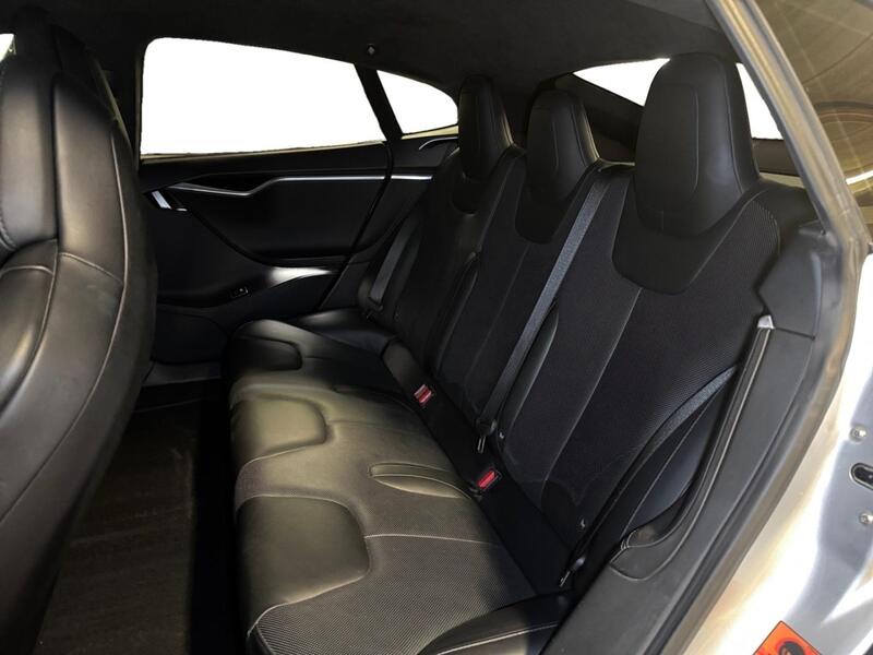 Tesla Model S vaihtoauto