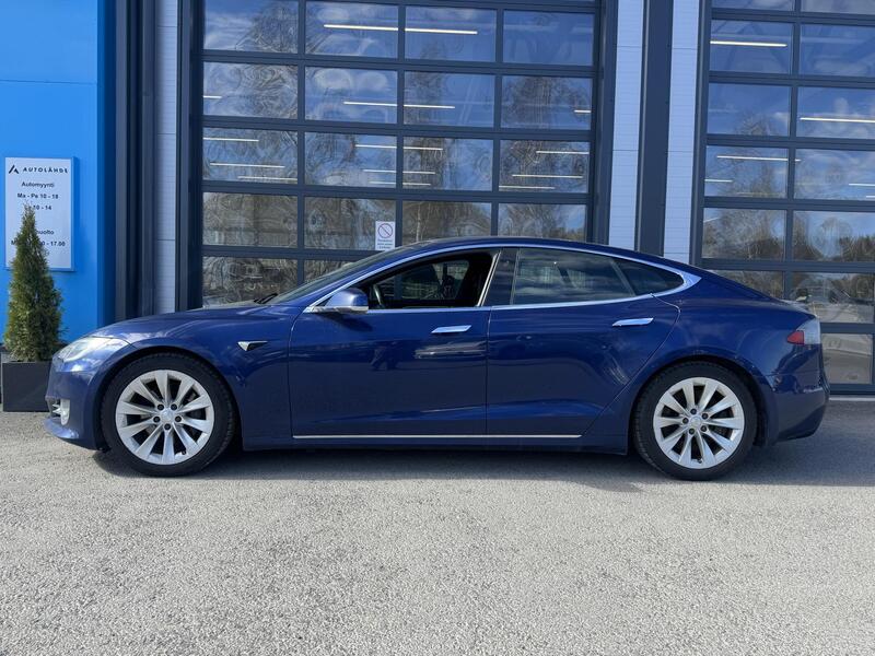 Tesla Model S vaihtoauto