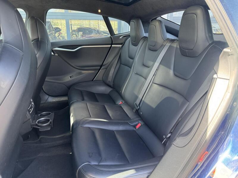 Tesla Model S vaihtoauto