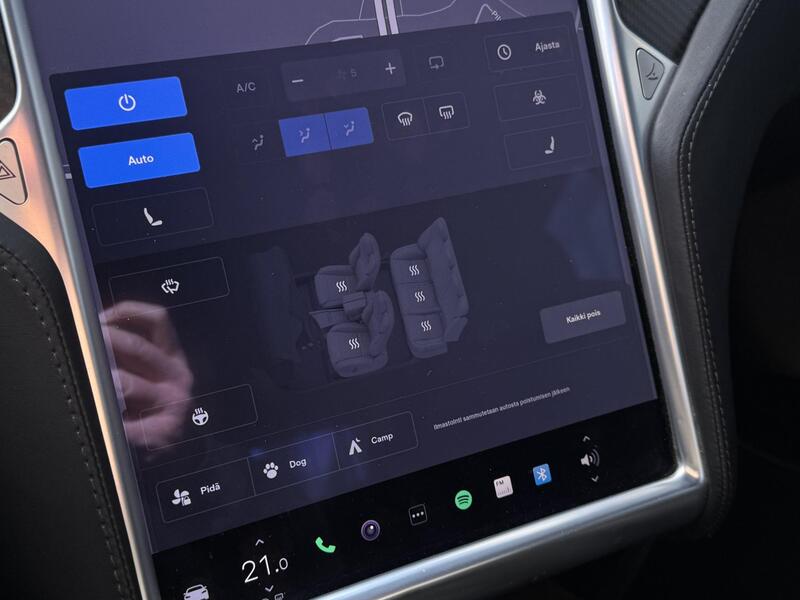 Tesla Model S vaihtoauto