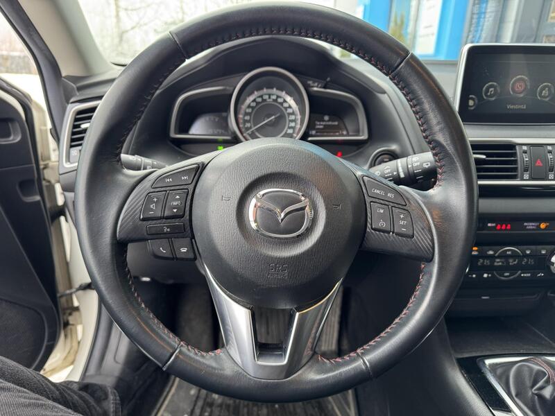 Mazda 3 vaihtoauto