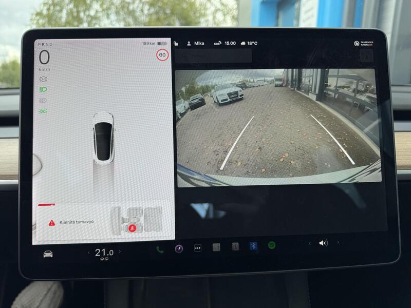 Tesla Model 3 vaihtoauto