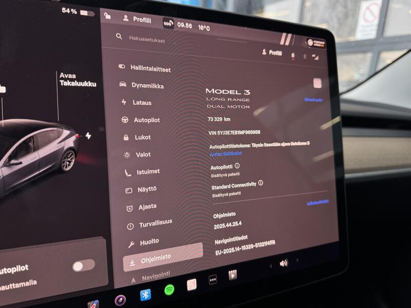 Tesla Model 3 vaihtoauto