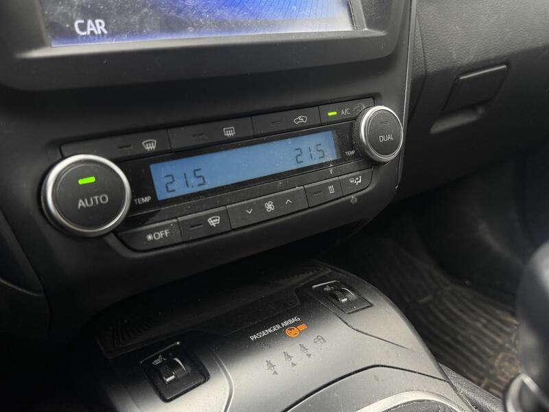 Toyota Avensis vaihtoauto
