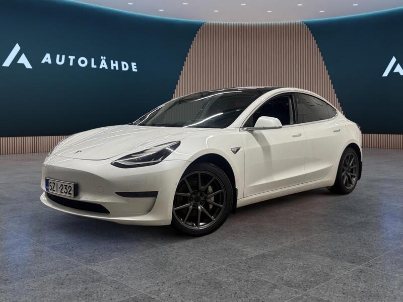 Tesla Model 3 vaihtoauto