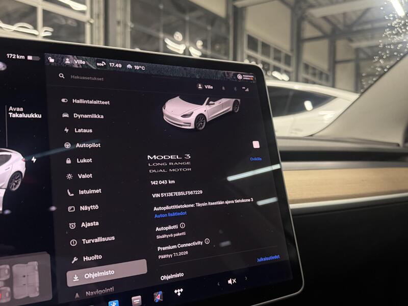 Tesla Model 3 vaihtoauto