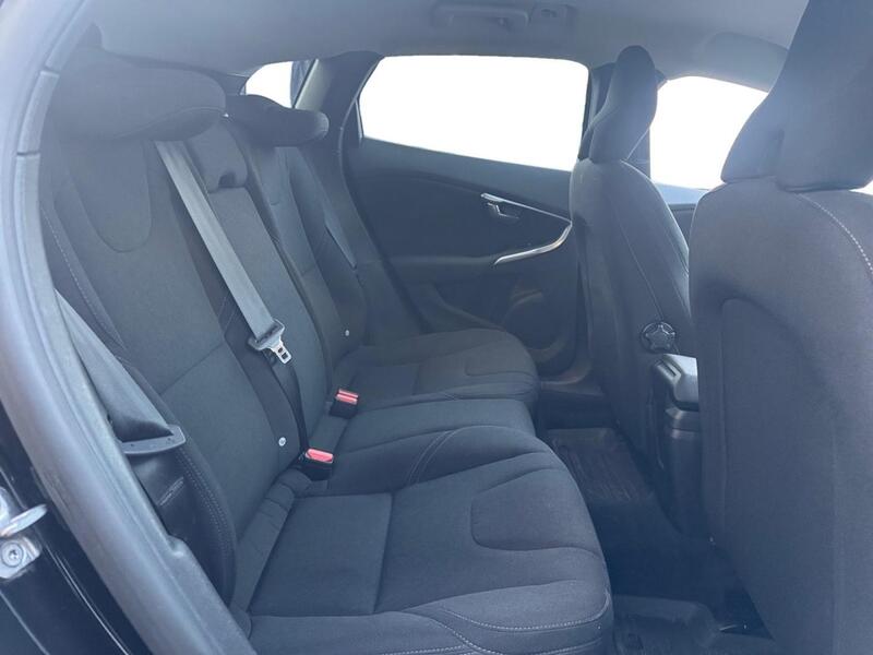 Volvo V40 Cross Country vaihtoauto