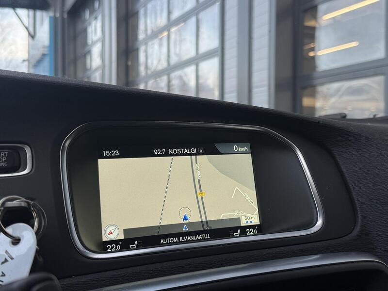 Volvo V40 Cross Country vaihtoauto