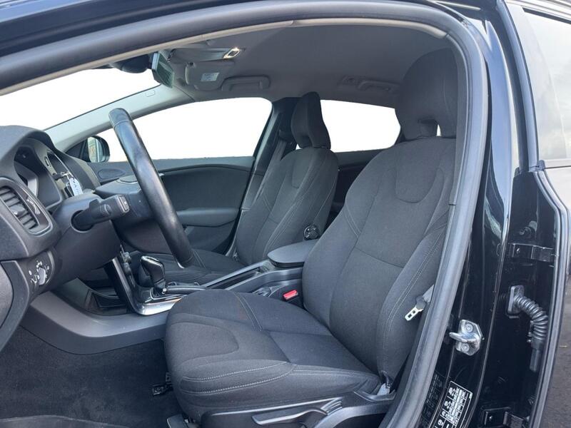 Volvo V40 Cross Country vaihtoauto