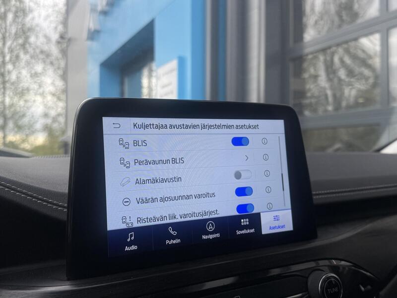 Ford Kuga vaihtoauto