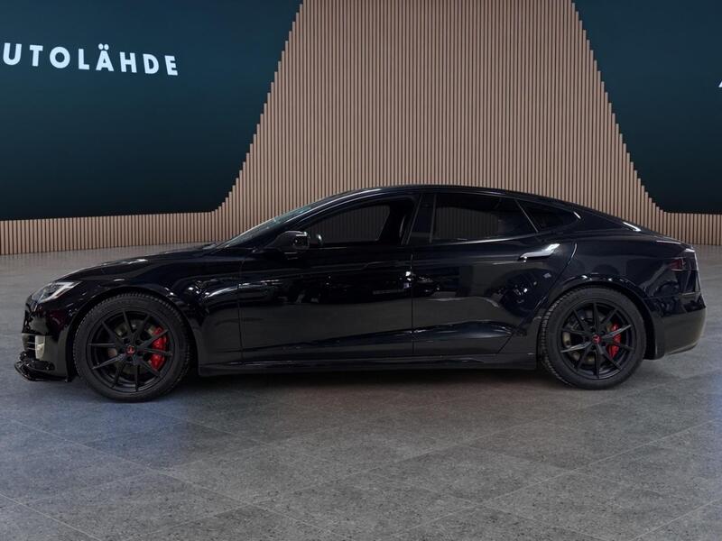 Tesla Model S vaihtoauto