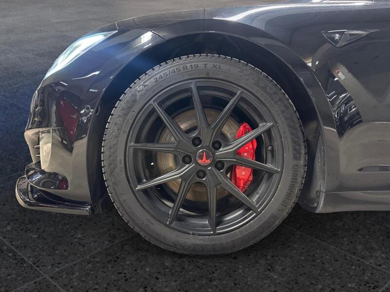 Tesla Model S vaihtoauto