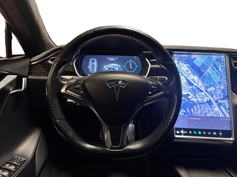 Tesla Model S vaihtoauto