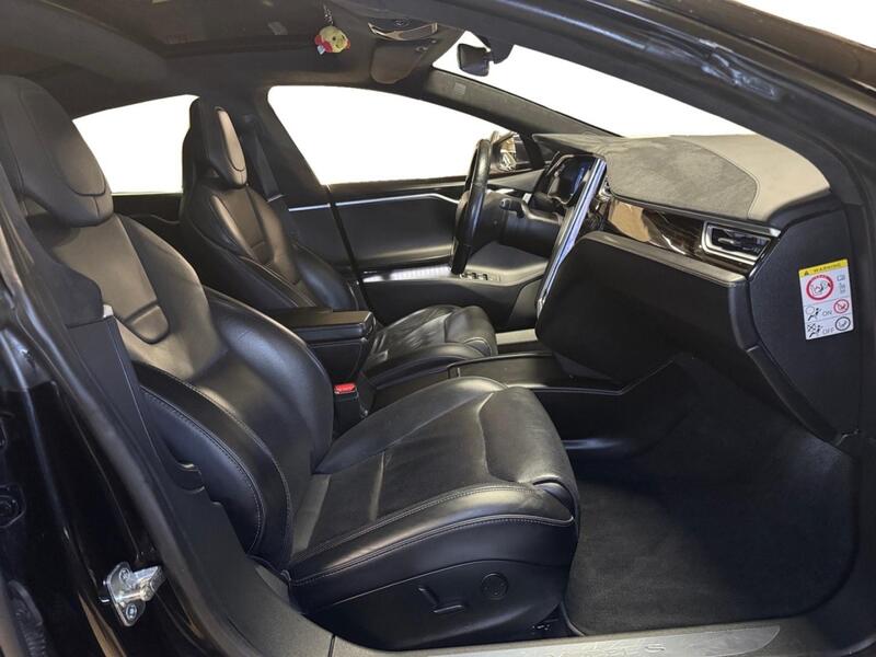 Tesla Model S vaihtoauto