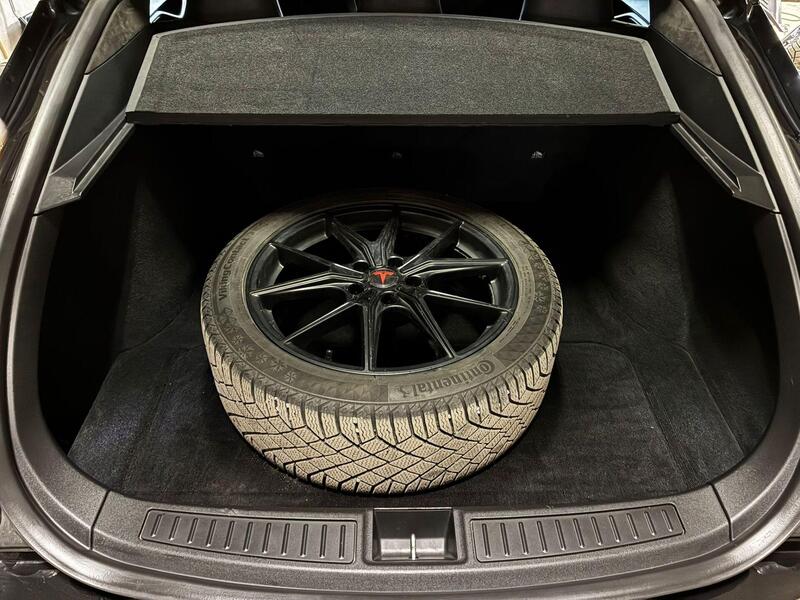 Tesla Model S vaihtoauto