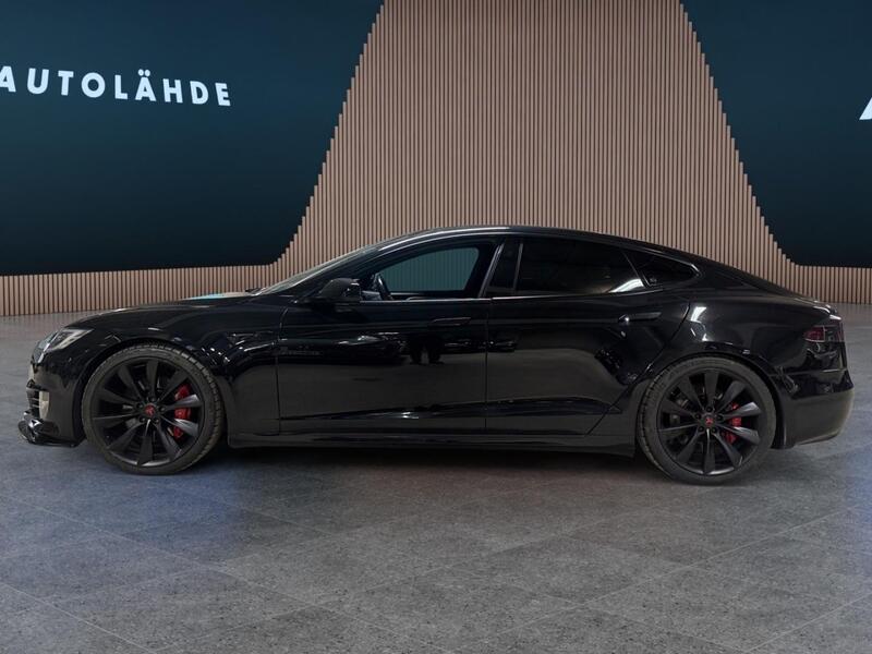 Tesla Model S vaihtoauto