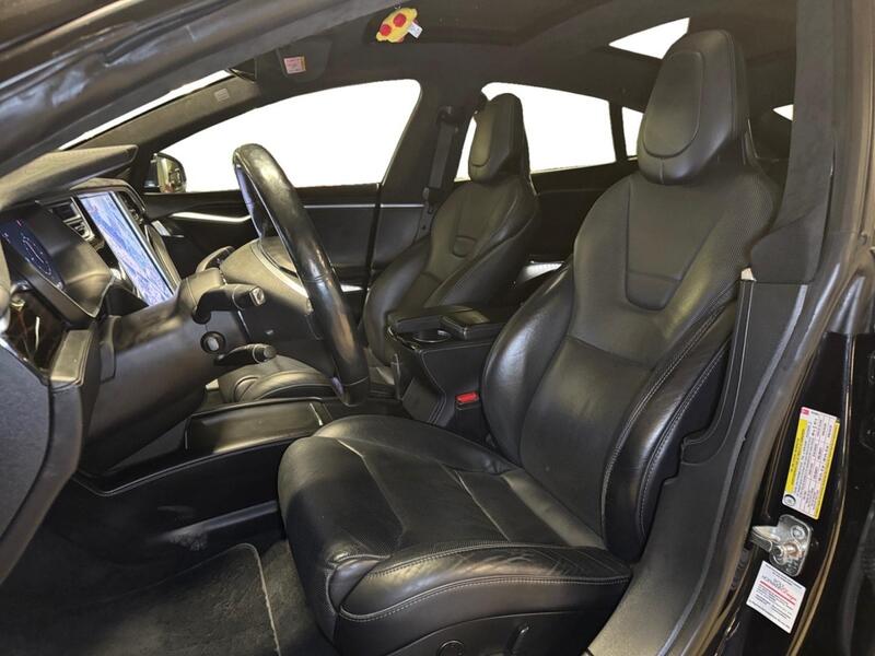 Tesla Model S vaihtoauto