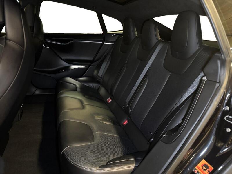 Tesla Model S vaihtoauto