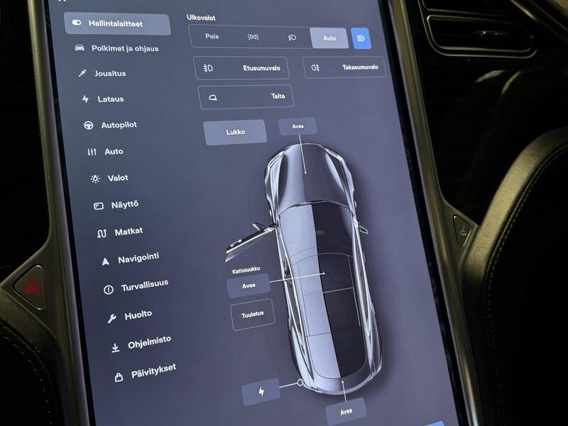 Tesla Model S vaihtoauto