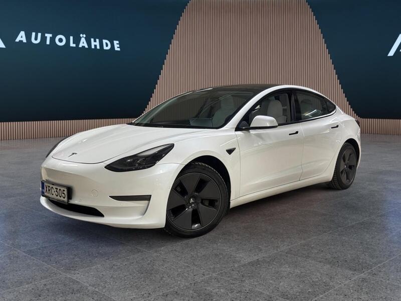 Tesla Model 3 vaihtoauto