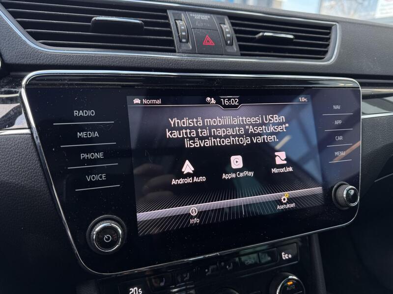 Skoda Superb vaihtoauto