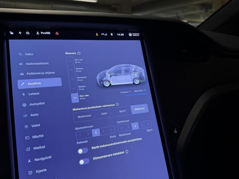 Tesla Model X vaihtoauto