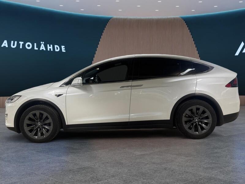 Tesla Model X vaihtoauto