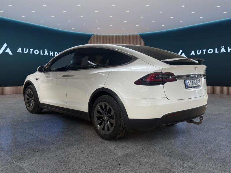 Tesla Model X vaihtoauto