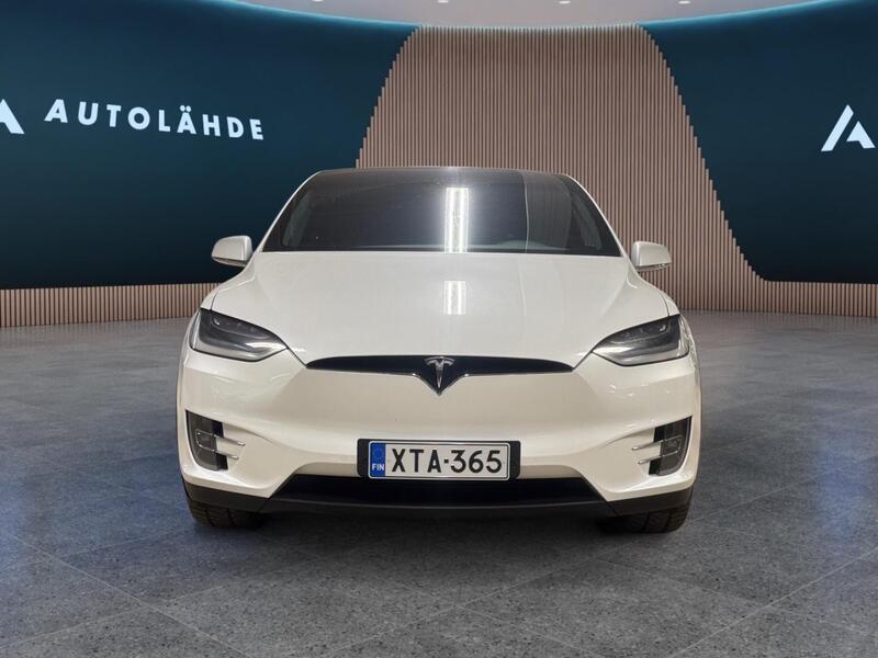Tesla Model X vaihtoauto