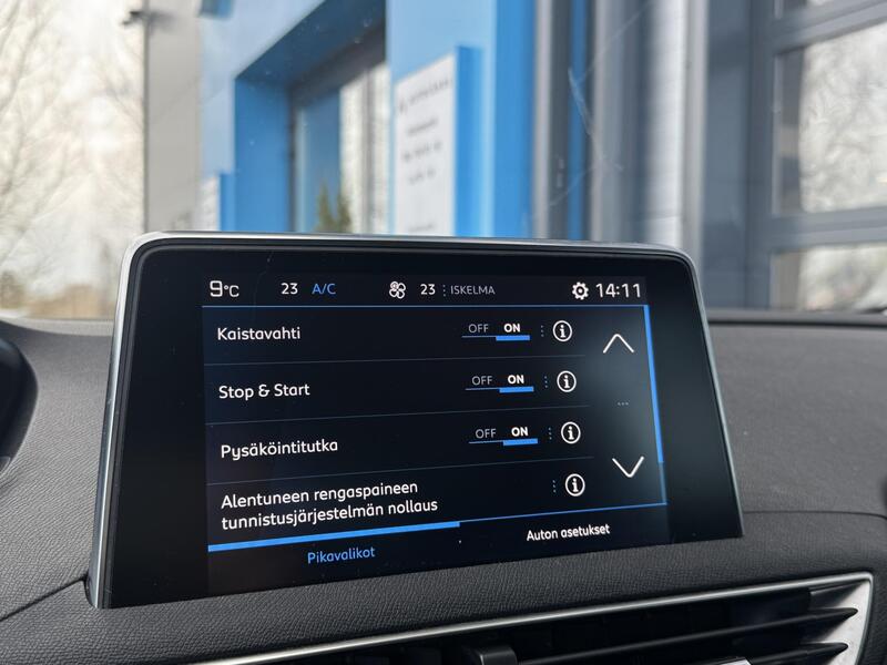 Peugeot 5008 vaihtoauto