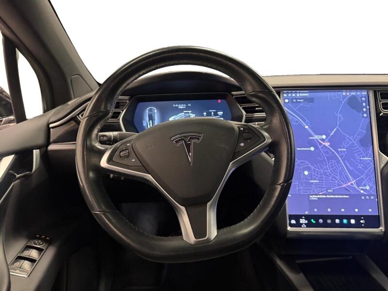 Tesla Model X vaihtoauto