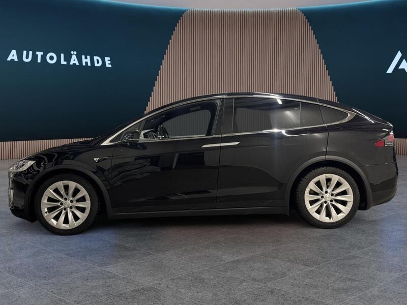 Tesla Model X vaihtoauto