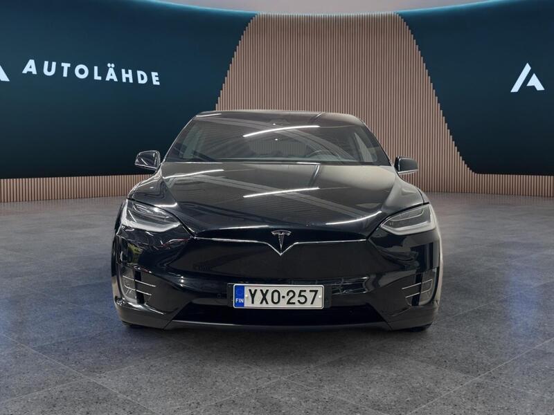 Tesla Model X vaihtoauto