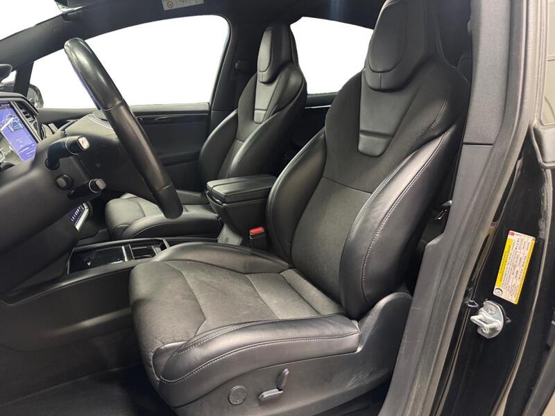 Tesla Model X vaihtoauto