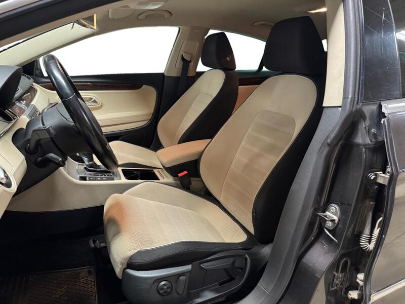 Volkswagen Passat CC vaihtoauto