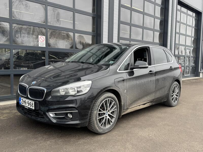 BMW 225 vaihtoauto