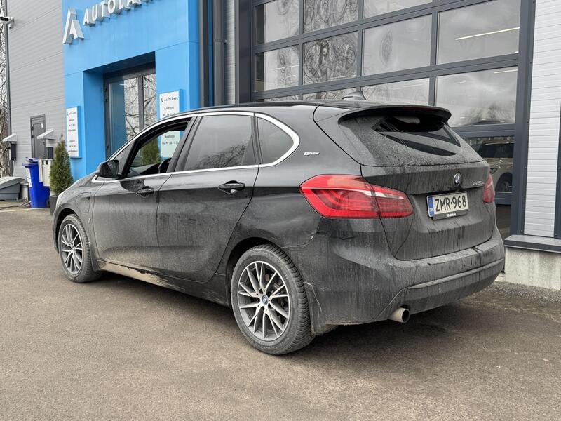 BMW 225 vaihtoauto
