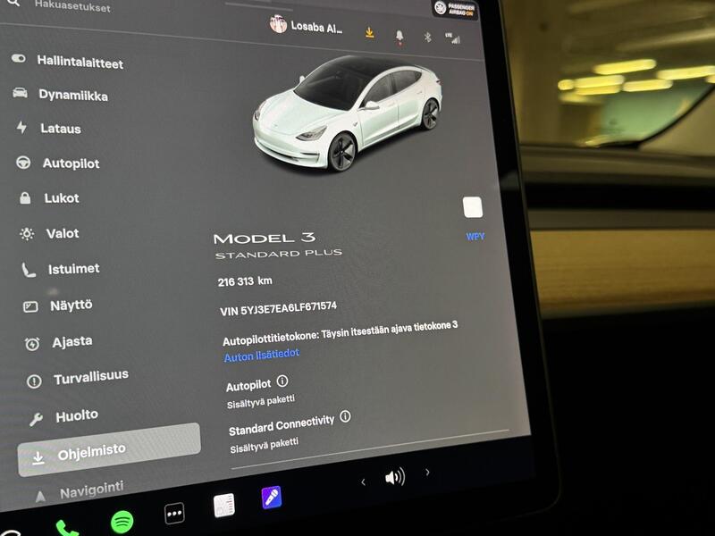 Tesla Model 3 vaihtoauto