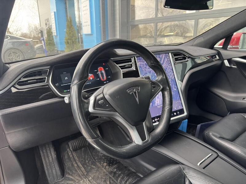 Tesla Model S vaihtoauto